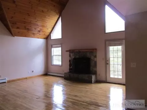3192 Wildcat Rd, Deep Gap, NC 28618 photo 13