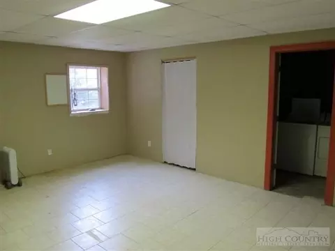3192 Wildcat Rd, Deep Gap, NC 28618 photo 9
