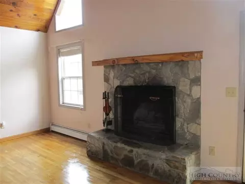 3192 Wildcat Rd, Deep Gap, NC 28618 photo 18