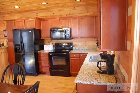278 Wyatts Way, Vilas, NC 28692 photo 19