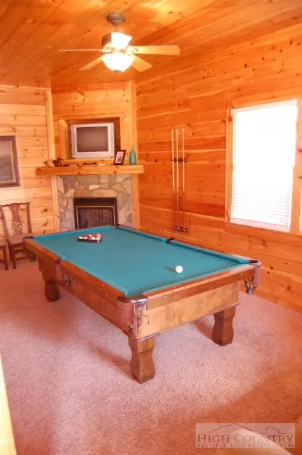 278 Wyatts Way, Vilas, NC 28692 photo 3