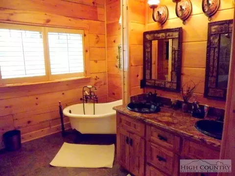 342 Fox Cove Rd, Boone, NC 28607 photo 7
