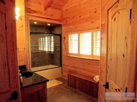 342 Fox Cove Rd, Boone, NC 28607 photo 9