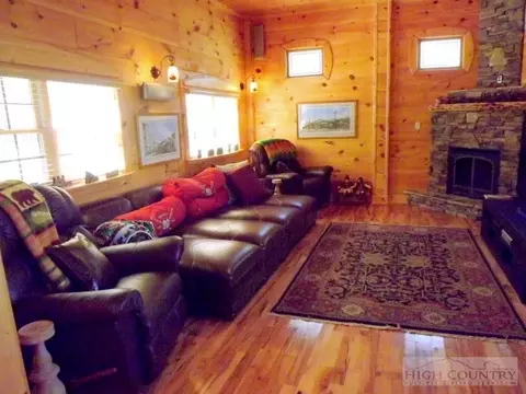 342 Fox Cove Rd, Boone, NC 28607 photo 3