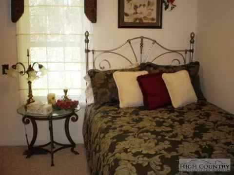 235 Howell Rd, Lansing, NC 28643 photo 15