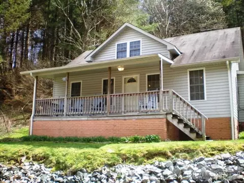 235 Howell Rd, Lansing, NC 28643 photo 1