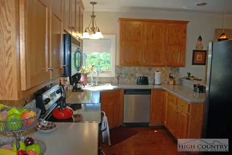 183 Alumni Dr, Boone, NC 28607 photo 12