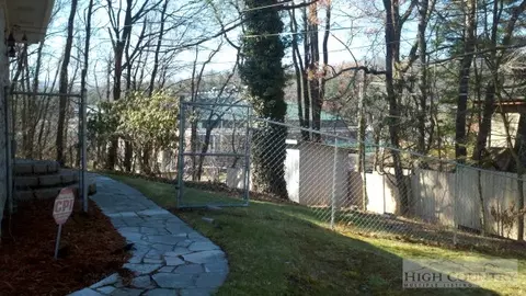 154 Pine St, Boone, NC 28607 photo 16