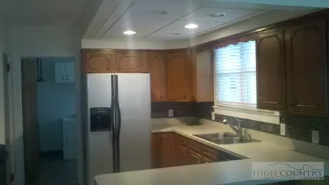 154 Pine St, Boone, NC 28607 photo 5
