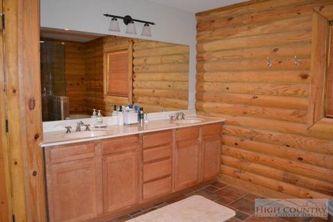206 Overlook Dr, Deep Gap, NC 28618 photo 10