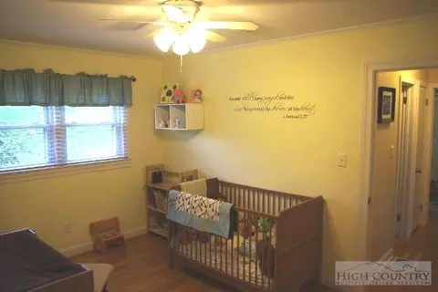 153 Wiley St, Jefferson, NC 28640 photo 11