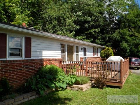 936 Queen St, Boone, NC 28607 photo 1