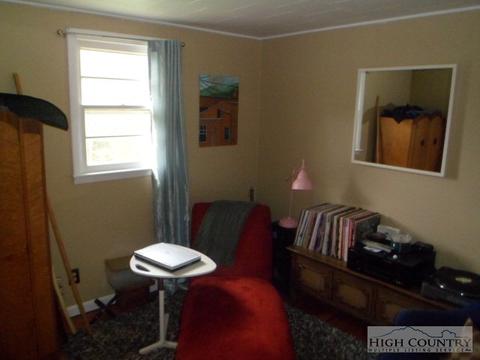 936 Queen St, Boone, NC 28607 photo 8