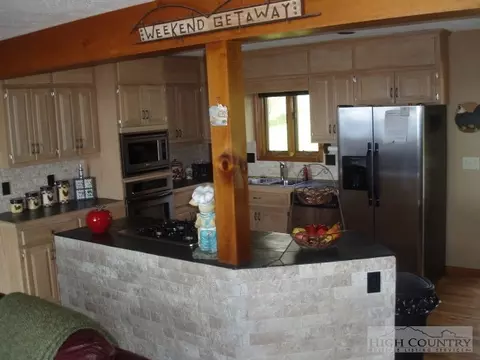389 Skiview, Seven Devils, NC 28604 photo 15
