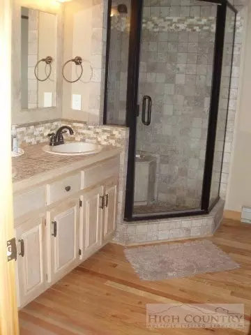 389 Skiview, Seven Devils, NC 28604 photo 3