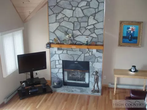 389 Skiview, Seven Devils, NC 28604 photo 19