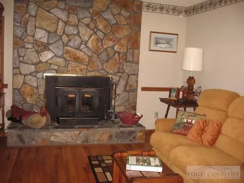 170 Abigail Ct, Crumpler, NC 28617 photo 11