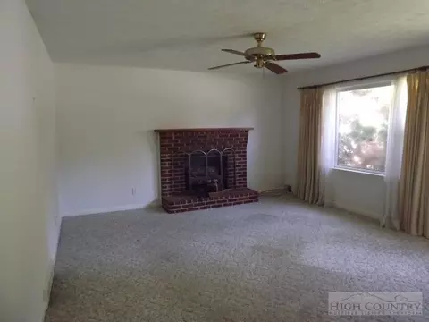 313 Green Briar, Boone, NC 28607 photo 2