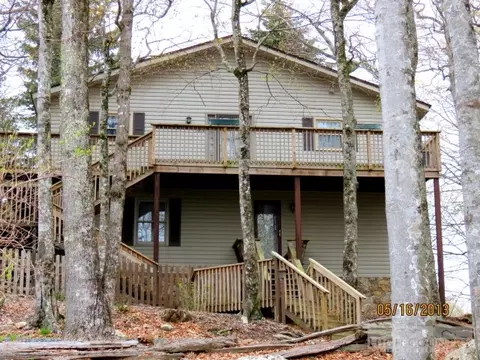 100 Hemlock Spur, Beech Mountain, NC 28604 photo 2