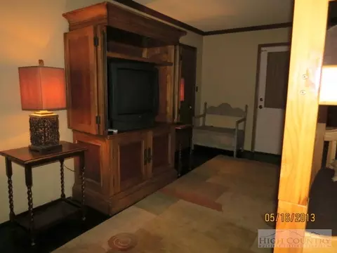 100 Hemlock Spur, Beech Mountain, NC 28604 photo 6