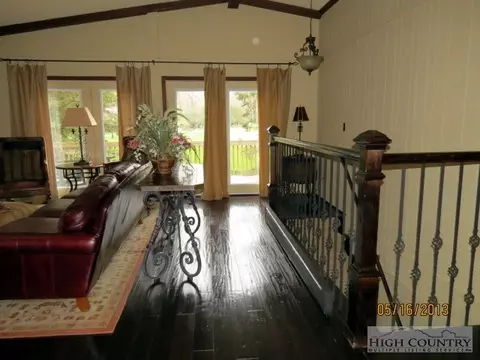 100 Hemlock Spur, Beech Mountain, NC 28604 photo 17