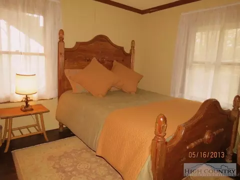 100 Hemlock Spur, Beech Mountain, NC 28604 photo 5