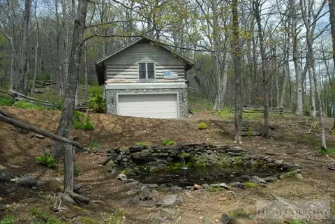 139 Summit Dr, Todd, NC 28684 photo 2