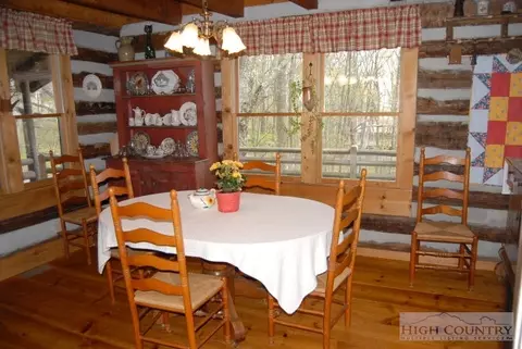 139 Summit Dr, Todd, NC 28684 photo 7