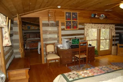 139 Summit Dr, Todd, NC 28684 photo 3