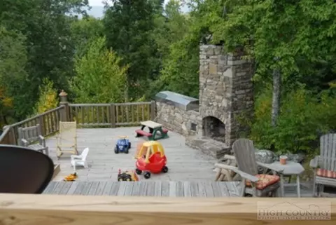 402 Elk Summit Dr, Todd, NC 28684 photo 8