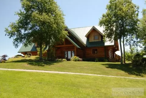 402 Elk Summit Dr, Todd, NC 28684 photo 2