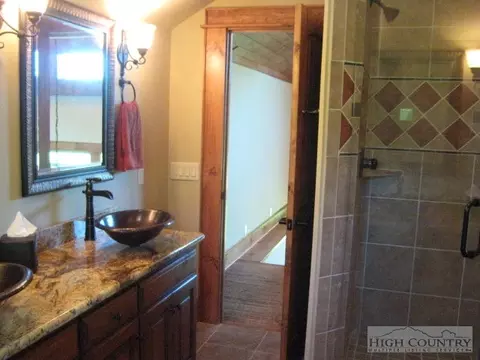 459 Glen View Rd, Boone, NC 28607 photo 10