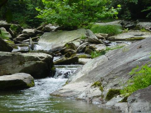 9044 Elk Creek Rd, Deep Gap, NC 28618 photo 5
