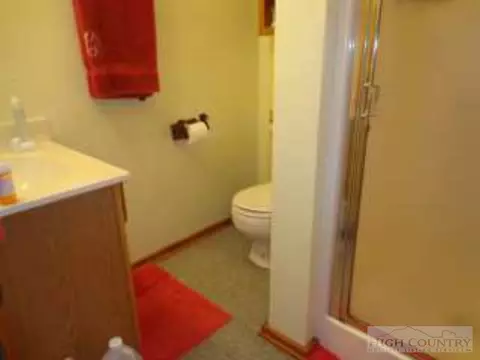 314 Sutherland Rd, Creston, NC 28615 photo 4