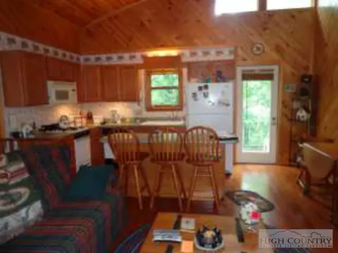 314 Sutherland Rd, Creston, NC 28615 photo 10