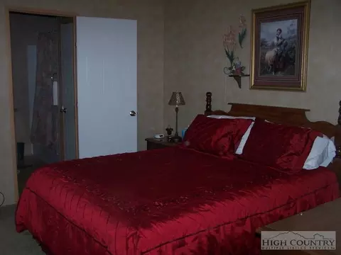 543 Laurel Fork Rd, Vilas, NC 28692 photo 4
