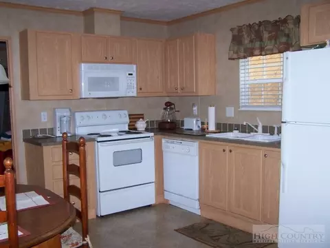 543 Laurel Fork Rd, Vilas, NC 28692 photo 8