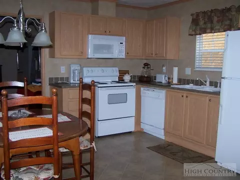543 Laurel Fork Rd, Vilas, NC 28692 photo 18