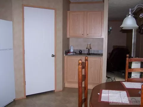 543 Laurel Fork Rd, Vilas, NC 28692 photo 6