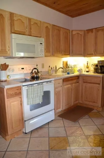 183 Freds Dr, Boone, NC 28607 photo 9