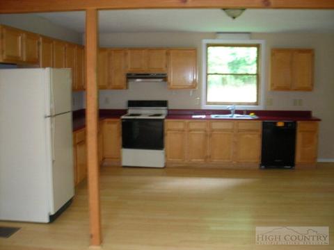 279 Harmony Ln, Boone, NC 28607 photo 2