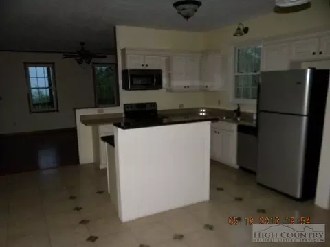 433 Sawmill Rd, Todd, NC 28684 photo 10