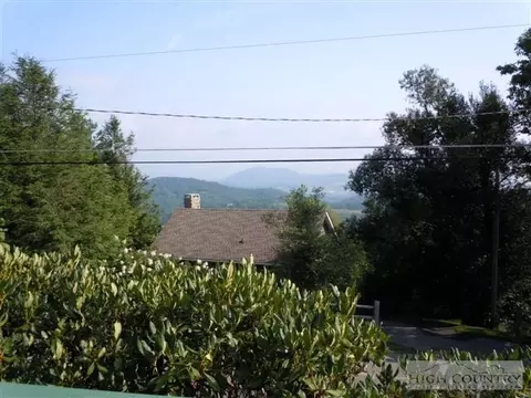 464 High Peak Dr, Blowing Rock, NC 28605 photo 9