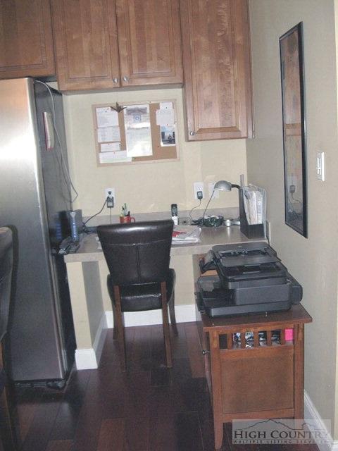 432 High Knolls Ln, Deep Gap, NC 28618 photo 4