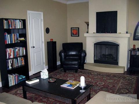 432 High Knolls Ln, Deep Gap, NC 28618 photo 5