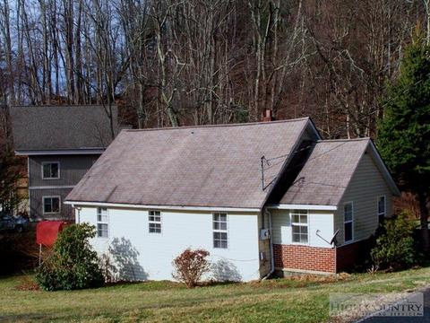 147 Dotson Dr, Boone, NC 28607 photo 1