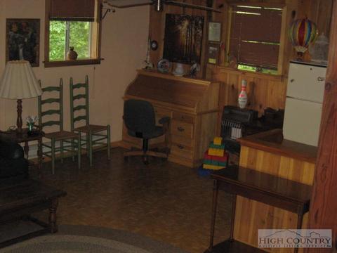 311 Memory Ln, Deep Gap, NC 28618 photo 8