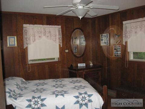311 Memory Ln, Deep Gap, NC 28618 photo 21
