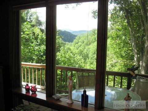 311 Memory Ln, Deep Gap, NC 28618 photo 4