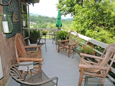 230 Buckeye, Boone, NC 28607 photo 4